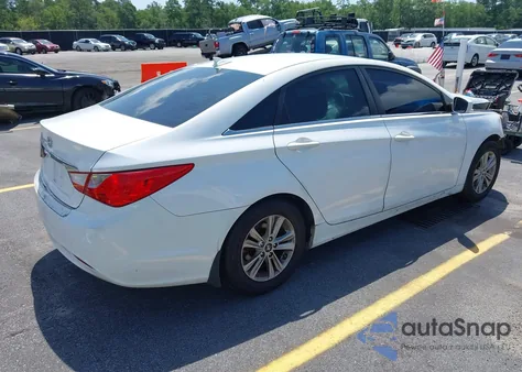2013 Hyundai Sonata Gls z USA, uszkodzony, nr VIN 5NPEB4AC6DH645132